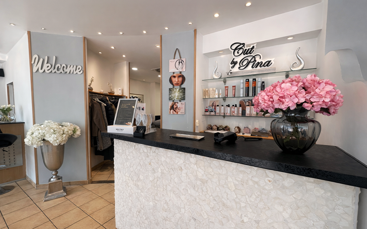 CutbyPina-Salon-Thekenbereich